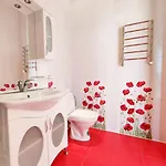 будинок з 5 кімнатами та підземним гаражем у моря в совіньйоні *